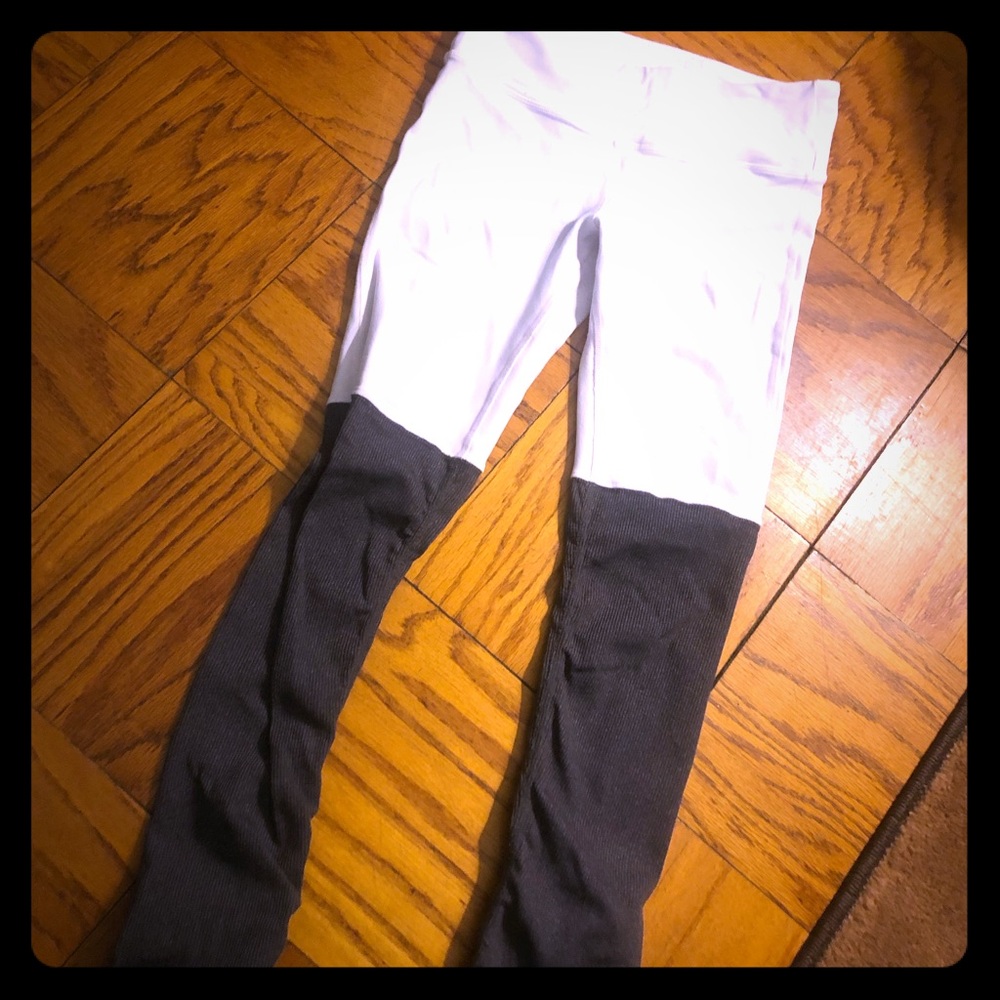 Black and gray leggings